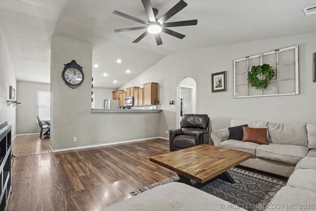 25568 E 91st Place S, Broken Arrow, OK 74014