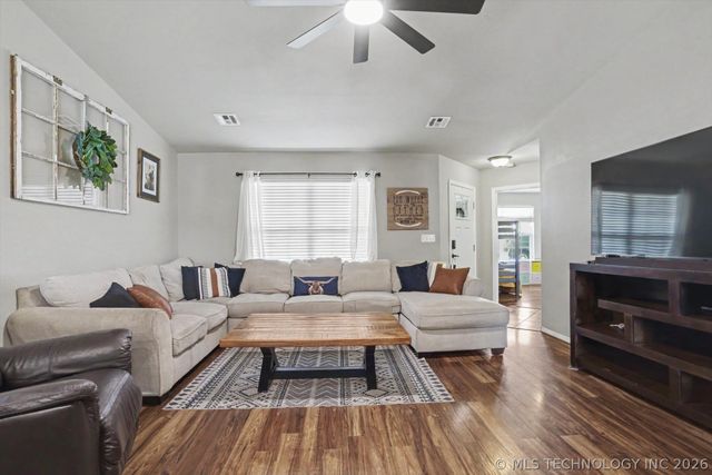 25568 E 91st Place S, Broken Arrow, OK 74014