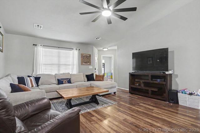 25568 E 91st Place S, Broken Arrow, OK 74014