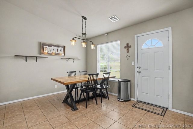 25568 E 91st Place S, Broken Arrow, OK 74014