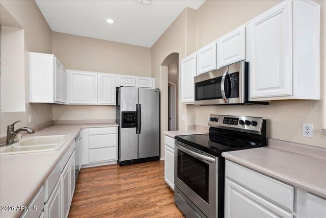 24225 N 39TH Avenue, Glendale, AZ 85310