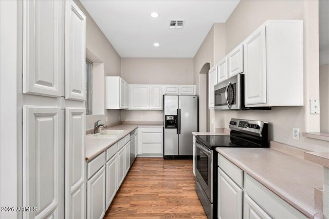 24225 N 39TH Avenue, Glendale, AZ 85310