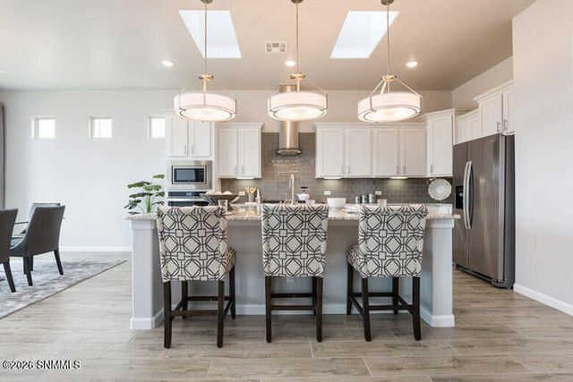 7310 Ultramarine Road, Las Cruces, NM 88012