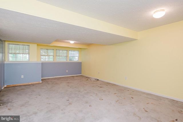 16 WHORL CT, Baltimore, MD 21221