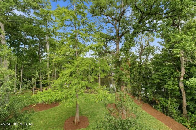 8863 AMALFI Court, Jacksonville, FL 32217