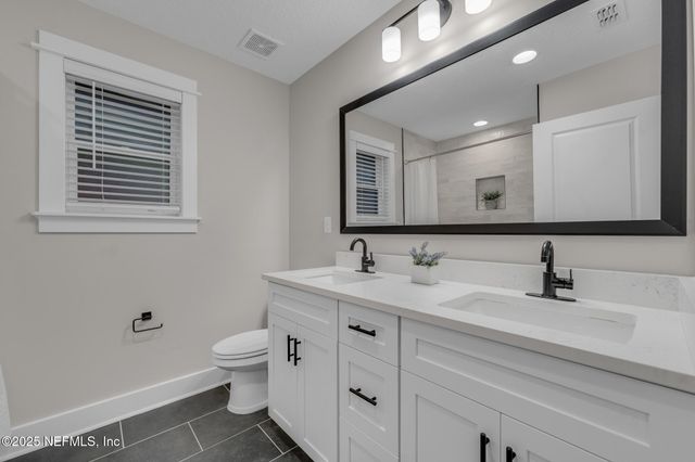 8863 AMALFI Court, Jacksonville, FL 32217