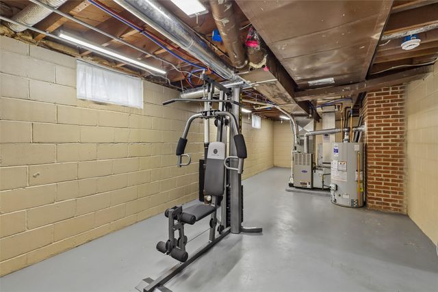 1407 41st Place, Des Moines, IA 50311