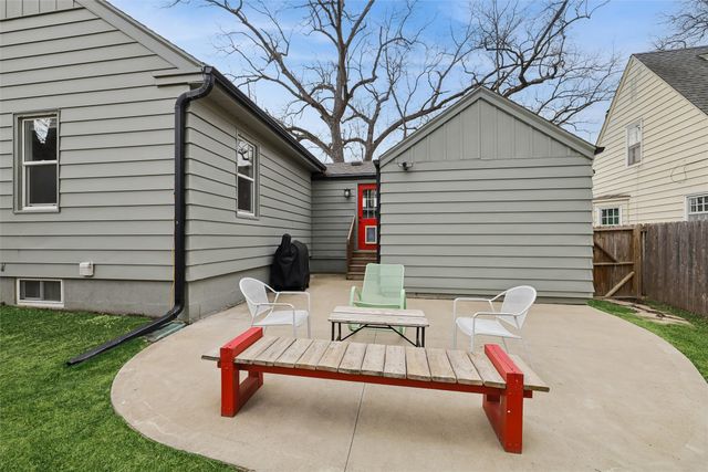 1407 41st Place, Des Moines, IA 50311