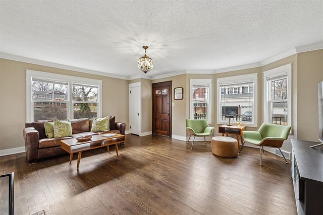 1407 41st Place, Des Moines, IA 50311