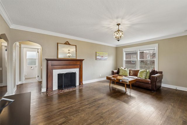 1407 41st Place, Des Moines, IA 50311