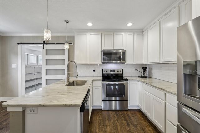 1407 41st Place, Des Moines, IA 50311