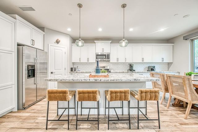 4435 Horizon Drive, Madera, CA 93636