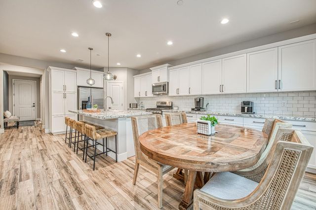 4435 Horizon Drive, Madera, CA 93636