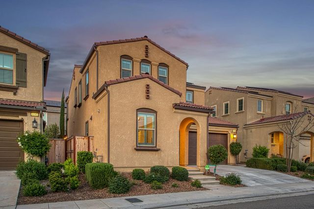 4435 Horizon Drive, Madera, CA 93636