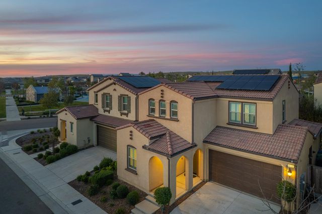 4435 Horizon Drive, Madera, CA 93636