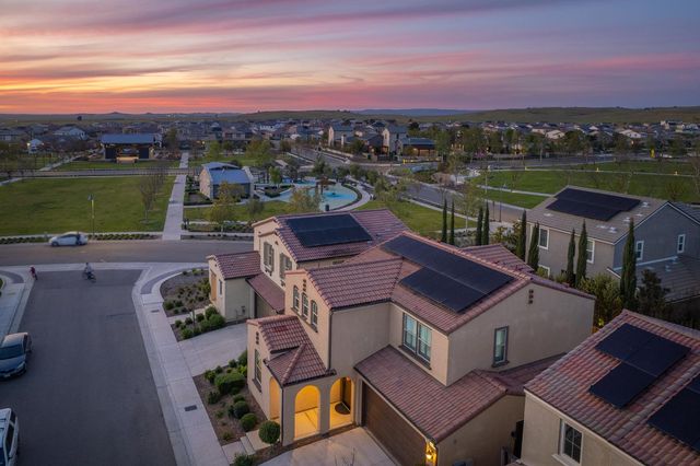 4435 Horizon Drive, Madera, CA 93636