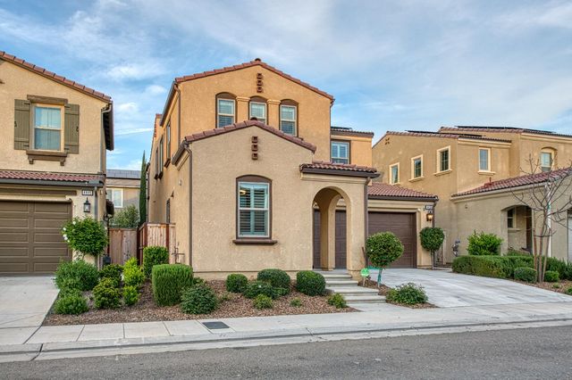 4435 Horizon Drive, Madera, CA 93636