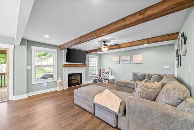 237 Wade Hampton Ln, Clarksville, TN 37040
