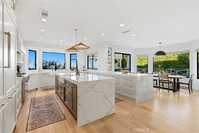 24011 Alder Place, Calabasas, CA 91302