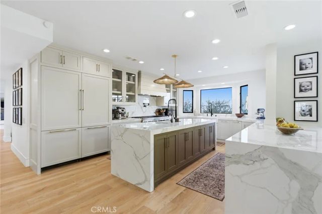 24011 Alder Place, Calabasas, CA 91302