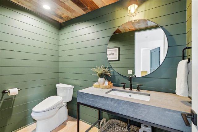 24011 Alder Place, Calabasas, CA 91302