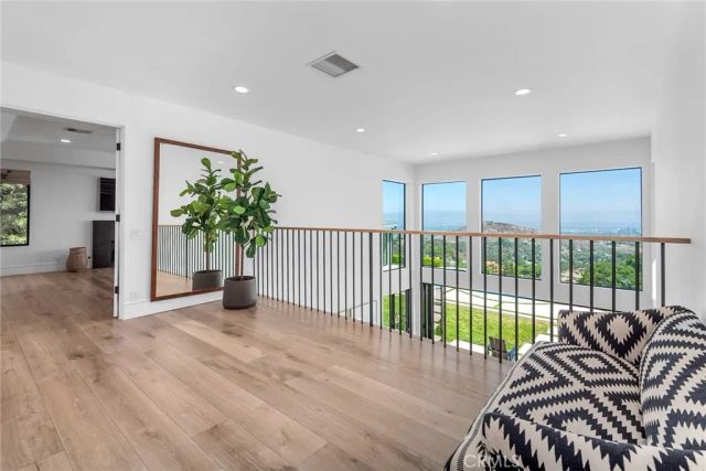 24011 Alder Place, Calabasas, CA 91302