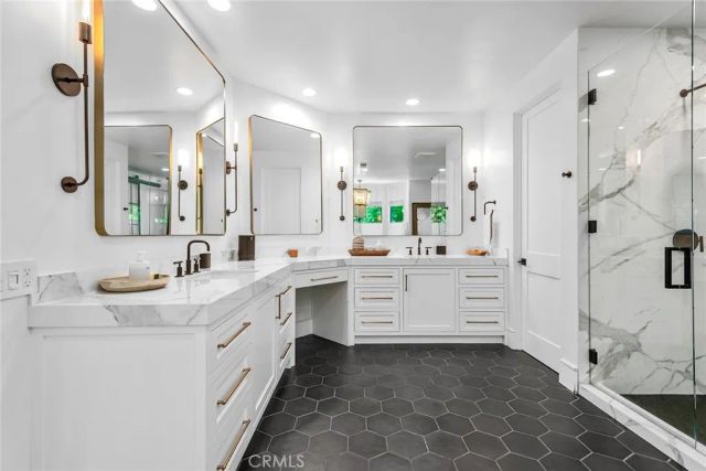 24011 Alder Place, Calabasas, CA 91302