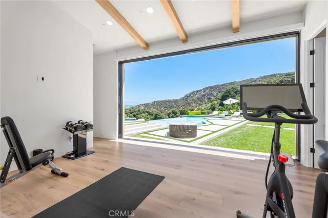 24011 Alder Place, Calabasas, CA 91302