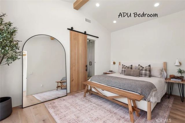 24011 Alder Place, Calabasas, CA 91302