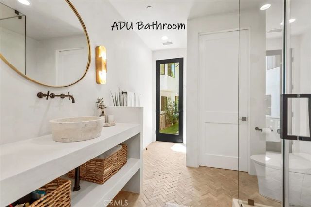 24011 Alder Place, Calabasas, CA 91302