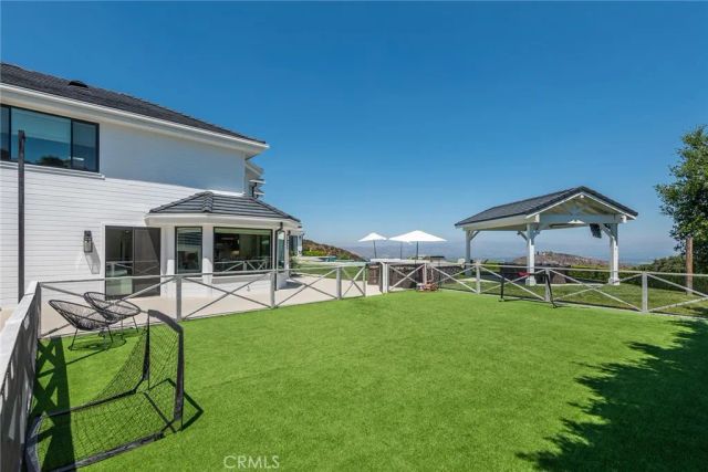 24011 Alder Place, Calabasas, CA 91302