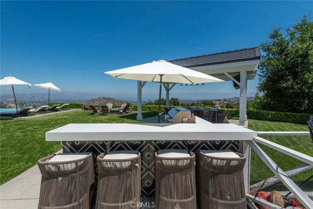 24011 Alder Place, Calabasas, CA 91302