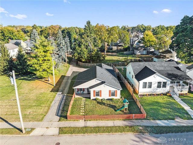 817 Drury Lane, Troy, OH 45373