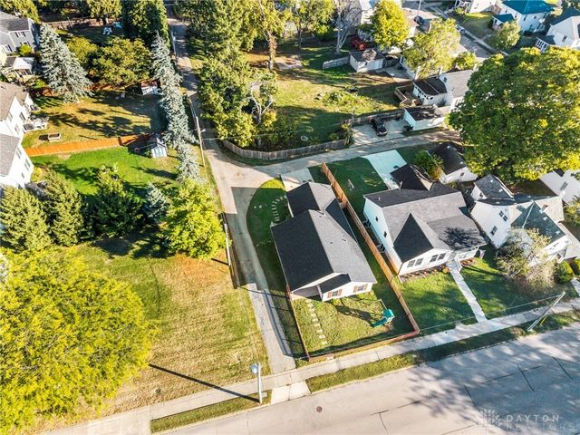 817 Drury Lane, Troy, OH 45373