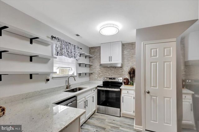 6677 SPRING MILL, Baltimore, MD 21207