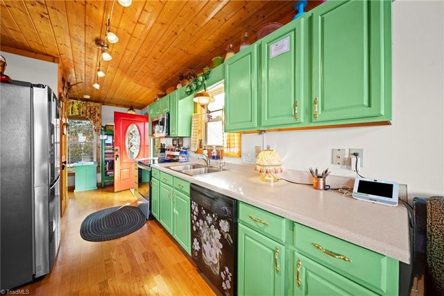 1902 Brown Road, Sparta, NC 28675