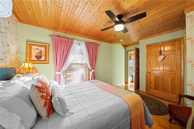 1902 Brown Road, Sparta, NC 28675