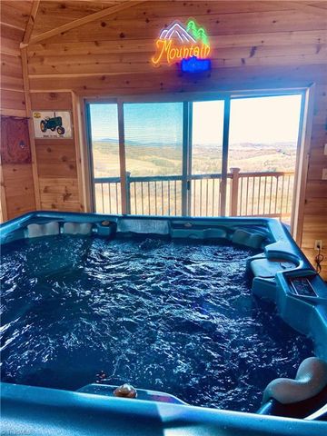 1902 Brown Road, Sparta, NC 28675