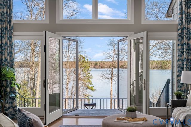 5304 Beechwood Point Ct, Midlothian, VA 23112