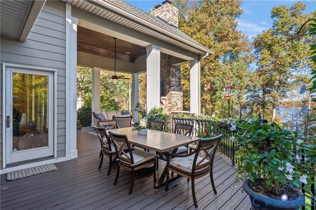 5304 Beechwood Point Ct, Midlothian, VA 23112