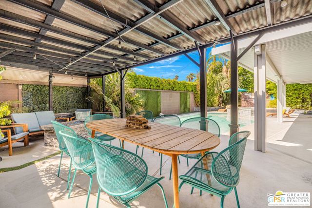 547 N Sunrise Way, Palm Springs, CA 92262