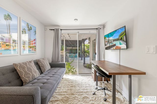 547 N Sunrise Way, Palm Springs, CA 92262