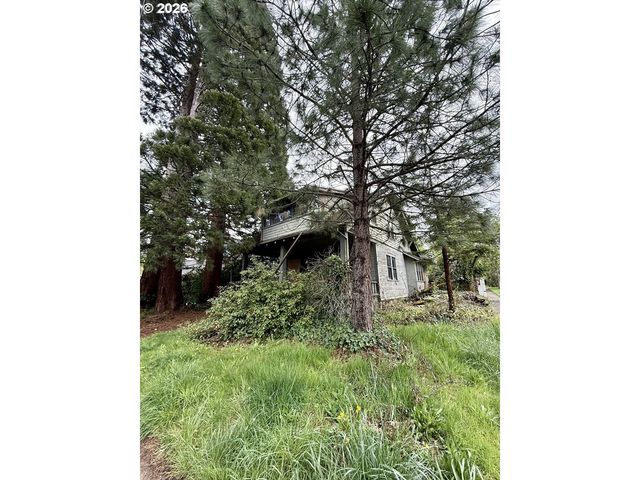 1410 E 20TH Ave, Eugene, OR 97403