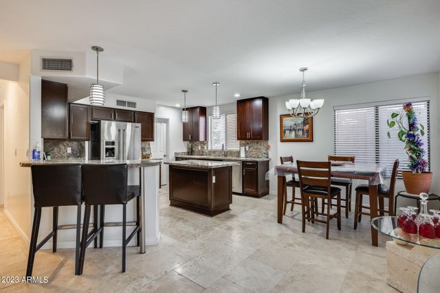 2022 E WAHALLA Lane, Phoenix, AZ 85024