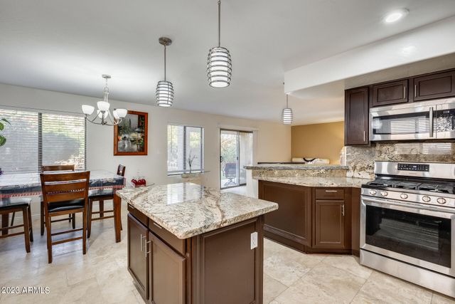 2022 E WAHALLA Lane, Phoenix, AZ 85024