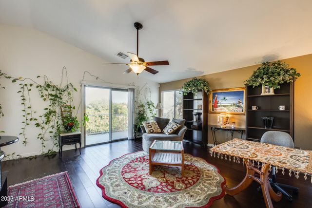 2022 E WAHALLA Lane, Phoenix, AZ 85024