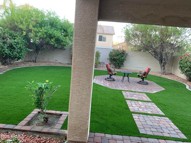 2022 E WAHALLA Lane, Phoenix, AZ 85024