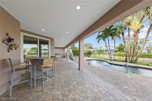 18130 Parkridge CT, Fort Myers, FL 33908