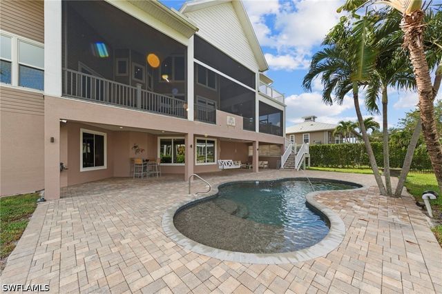 18130 Parkridge CT, Fort Myers, FL 33908