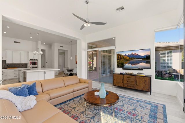 13778 E CHARTER OAK Drive, Scottsdale, AZ 85259